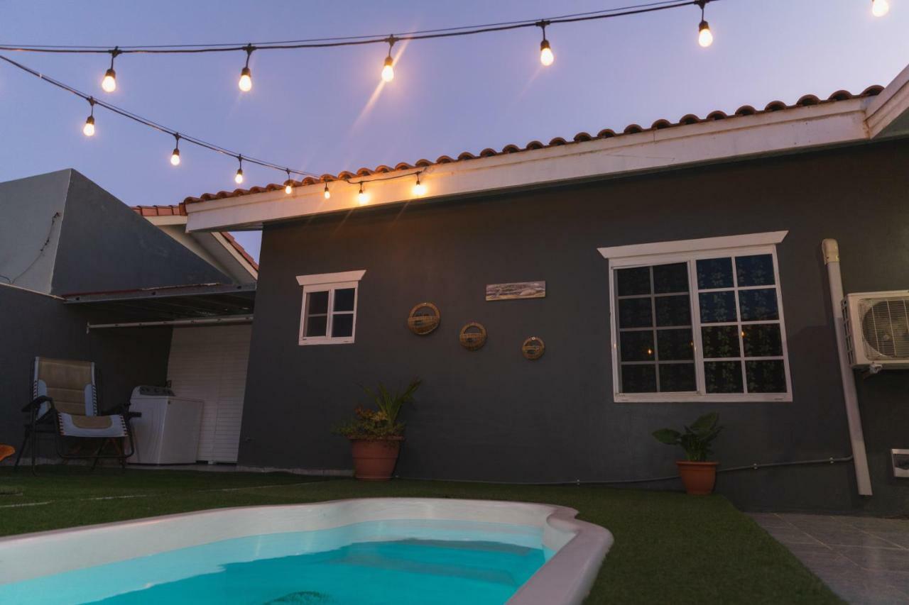 Villa La Casita Torres à Oranjestad Extérieur photo