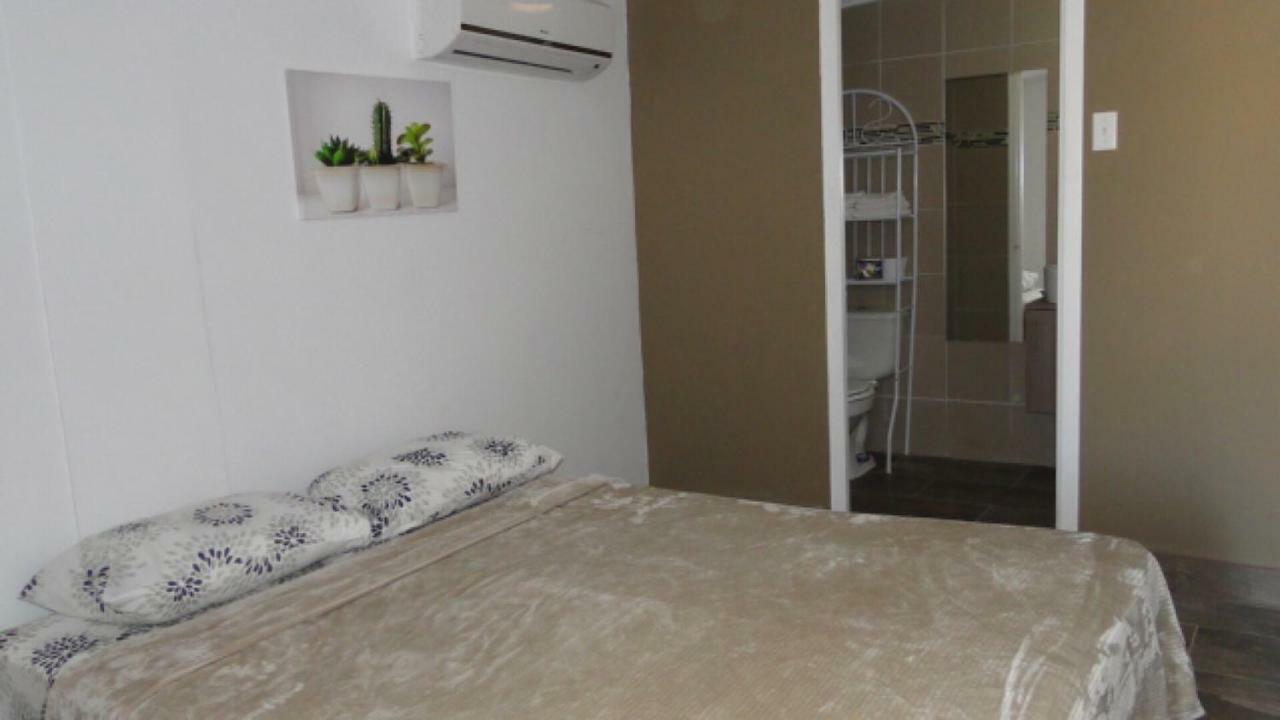Villa La Casita Torres à Oranjestad Extérieur photo
